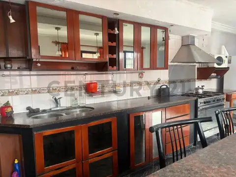 59 entre 137 y 138, CASA 3 DORMITORIOS EN VENTA, LOS HORNOS
