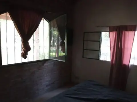 EN VENTA CASA CON GRAN TERRENO EN OLIVEROS