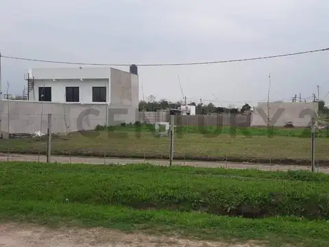 Terreno en Venta en Los Hornos, USD 8.500