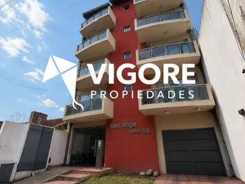 Departamento 3 ambientes  70 m² en venta con cochera en Adrogué