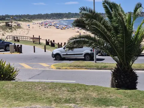 Rbla.de los Ingleses y Fermin Ferreira