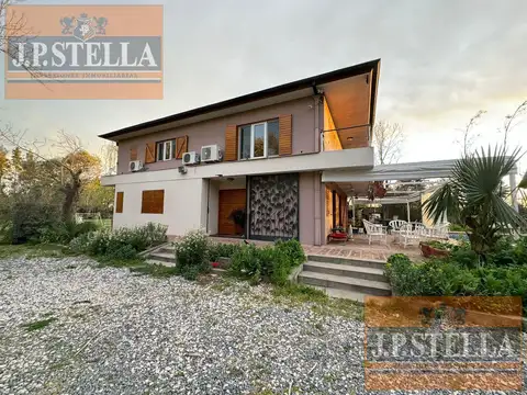 Casa 5 Amb 600 m² Edificados. s/ Fracción 14.138 m² - Lujan