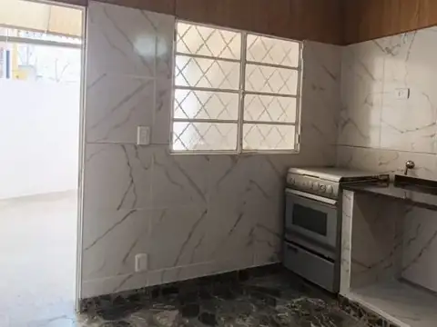 Depto Tipo Casa 3 ambientes con 1 baño