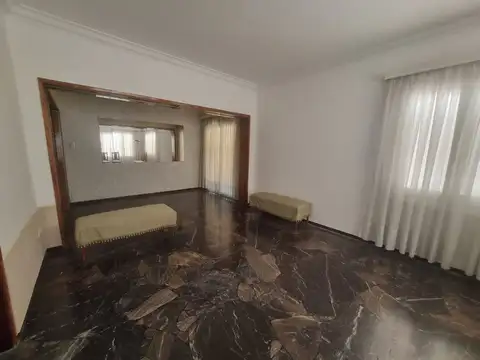Casa en Alquiler en Godoy Cruz, $ 1.800.000
