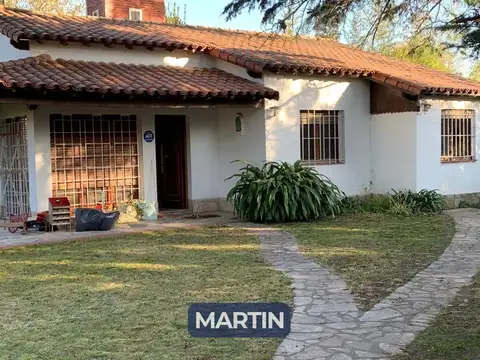 Artigas 590 Los 100