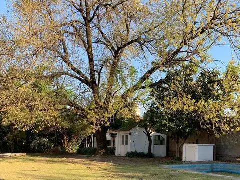 Casa en Venta con 5 cocheras