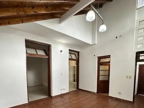 Depto Tipo Casa 4 ambientes con 2 baños