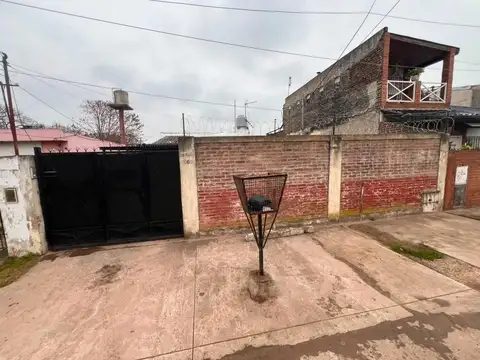 CASA 3 AMB EN MONTE GRANDE CON GARARGE  
