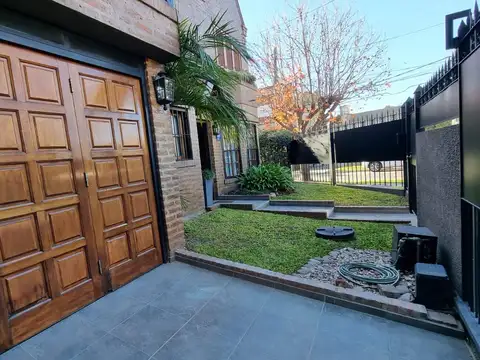 Casa en Alquiler en Villa Adelina, USD 1.200