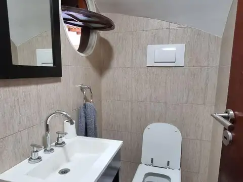 Casa 4 ambientes con 1 baño