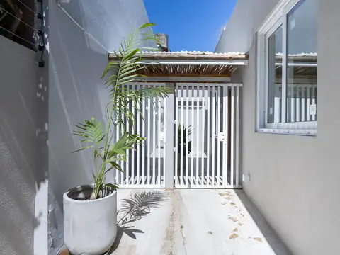 Depto Tipo Casa en Venta de 2 ambientes