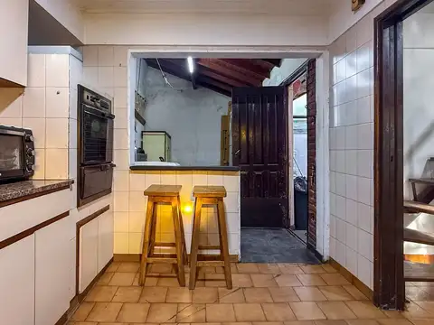 CASA Y LOCAL COMERCIAL EL MARTILLO