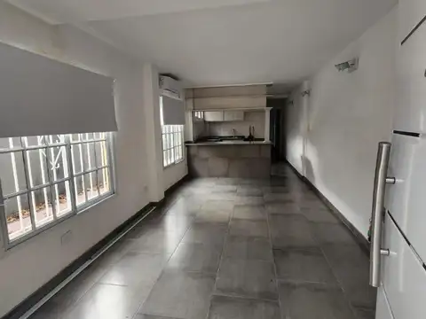 Depto Tipo Casa en Venta de 1 dormitorio