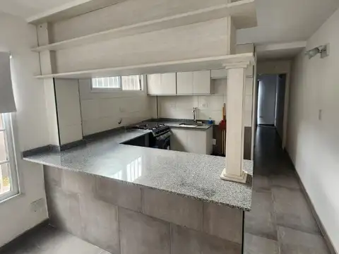 Depto Tipo Casa en Venta de 1 dormitorio