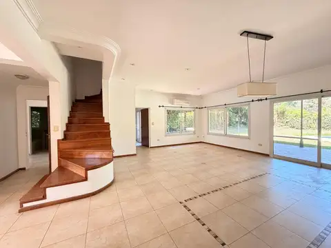 Casa en alquiler en lote central en Mapuche C.C