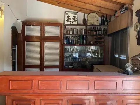 Casa 6 ambientes con 4 baños