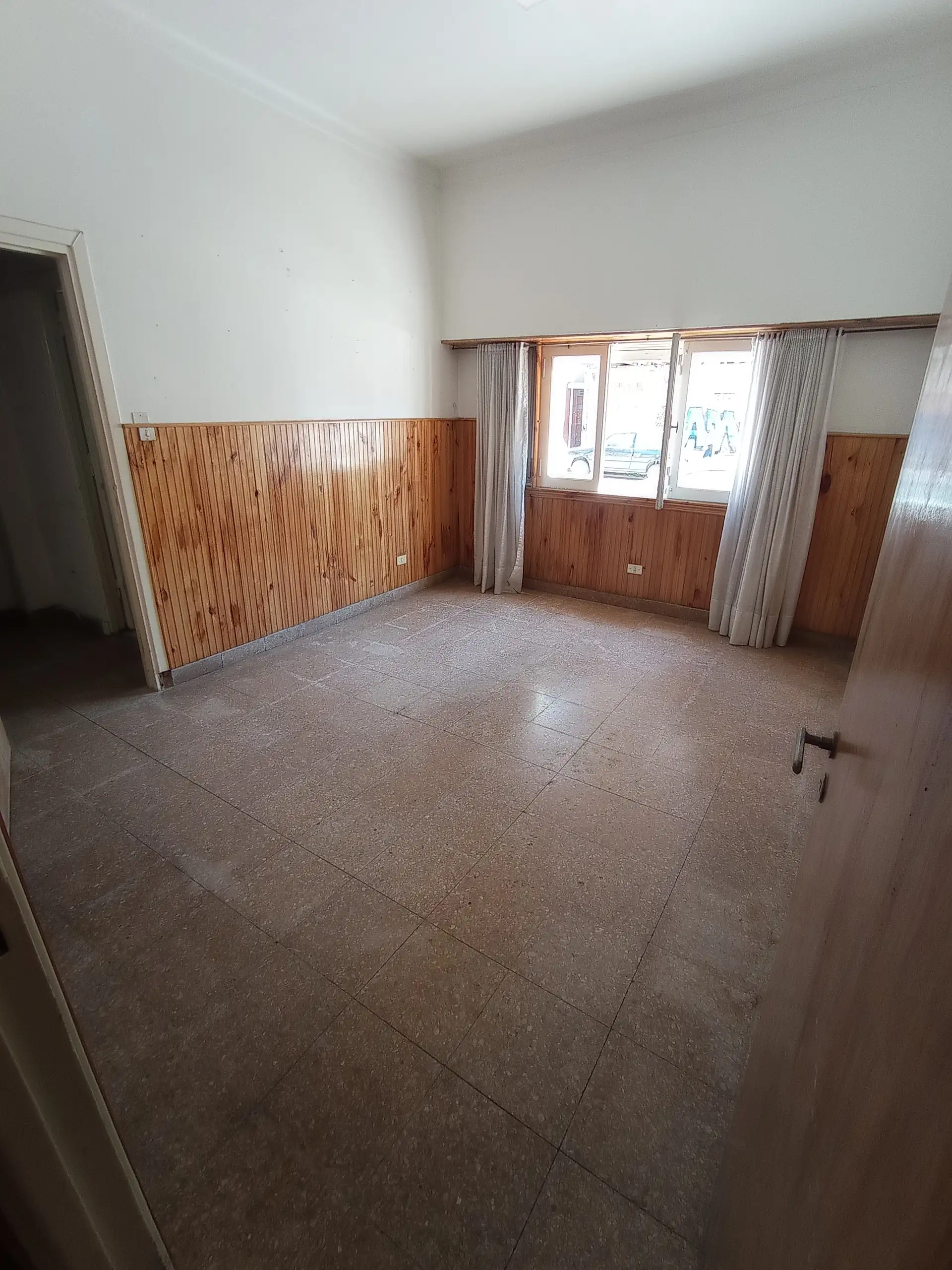Depto 2 amb, 70m² en planta baja con patio privado — Macrocentro