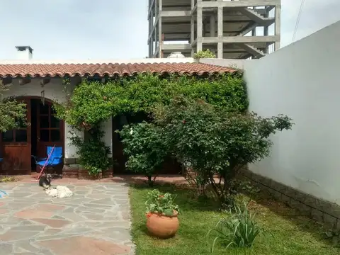 calle Güemes  al 500