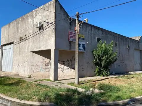 Galpón en venta en Pérez