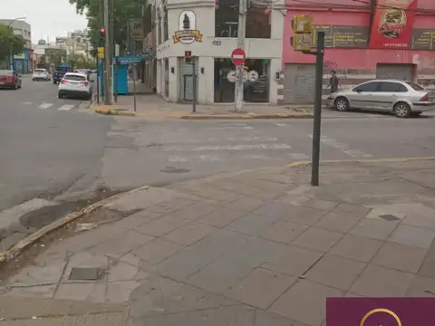 AVENIDA LEON GALLARDO 800