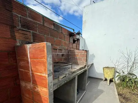 Depto Tipo Casa en Venta de 3 ambientes