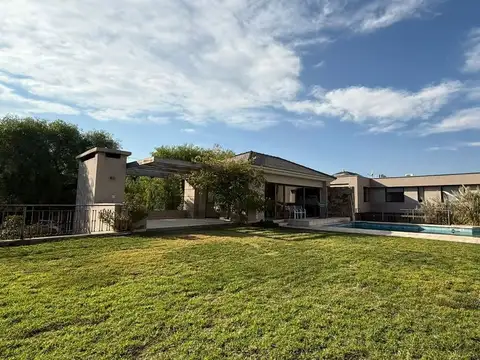 Casa en Venta de 5 dormitorios
