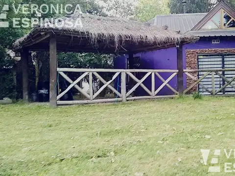 Casa de cuatro ambientes en venta, 20 de Junio.
