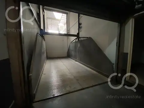venta cochera en villa urquiza apto credito permuta planta baja y subsuelo