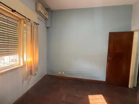 CASA EN VENTA 2 DORMITORIOS CON PATIO APTA CREDITO