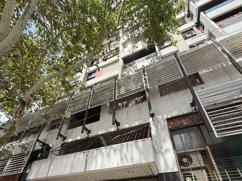 alquiler Oficina CON 2 CONSULTORIOS a metros avenida maipu y prox caba