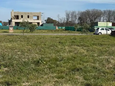 Terreno en Venta en Buenos Aires Golf, USD 118.000