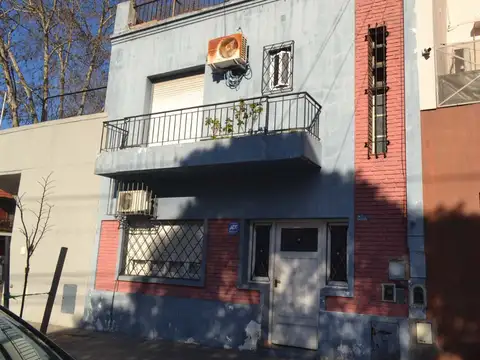 VENTA PH AL FRENTE 4 AMB CON TERRAZA V PUEYRREDÓN