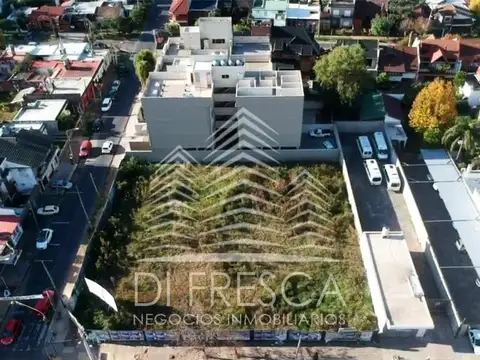 Terreno en Venta en Villa Luzuriaga, USD 270.000