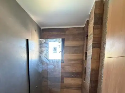 Casa en Venta en Arguello, USD 195.000
