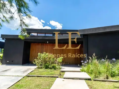 Casa en Venta en El Naudir, USD 365.000