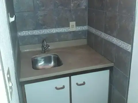 Oficina en Alquiler al Este