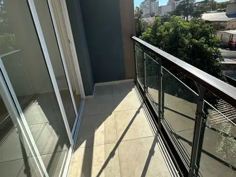 Departamento en Alquiler en Caseros, $ 400.000