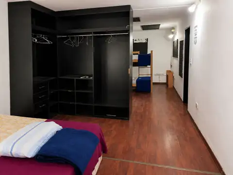 Casa 5 ambientes con 4 baños