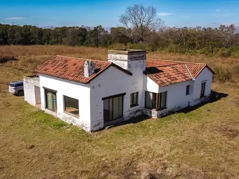 Casa 5 ambientes con 2 baños