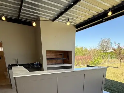 Casa en Alquiler en Cerrillos, USD 1.000