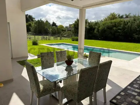 Casas en venta en La Cándida, 3 dormitorios