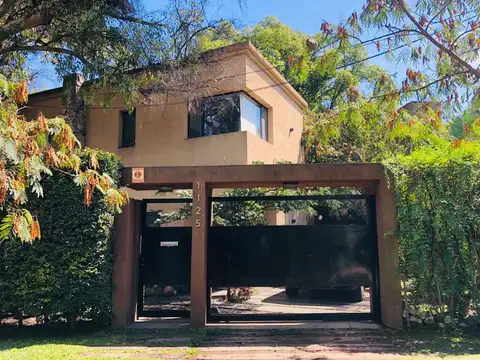 Casa - Barrio Parque Leloir