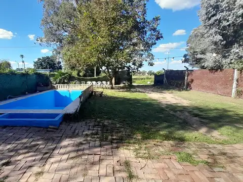 CASA QUINTA EN  VENTA CON AMPLIO PARQUE- CHIVILCOY