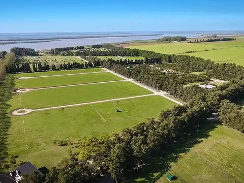 VENTA: terreno de 648 m2 en barrio privado con salida al río Azahares del Paraná, Fighiera, Rosario