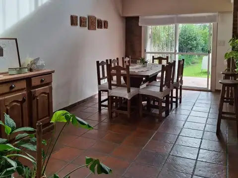 Casa en Venta en Caseros, USD 280.000