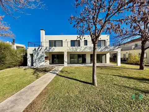 Casa en Venta de 5 dormitorios