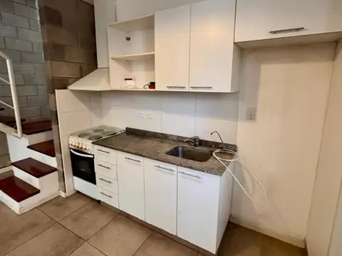 Depto Tipo Casa 3 ambientes con 1 baño