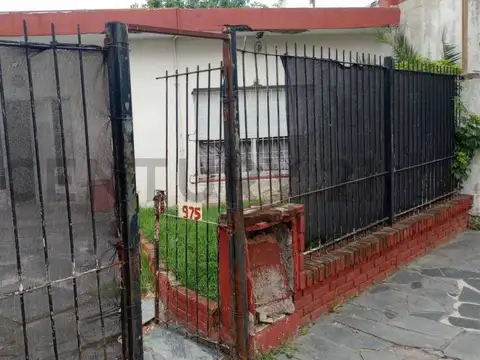 Rivera Indarte 900, Piso 0