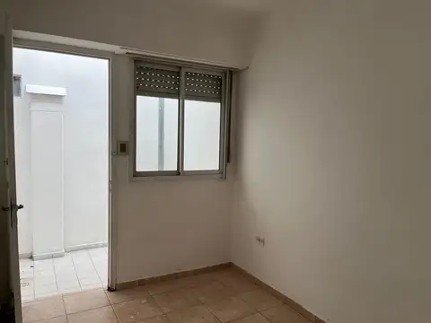 Depto Tipo Casa en Venta en Haedo, $ 700.000