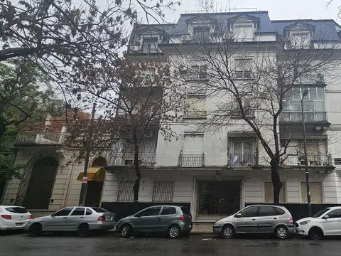 Departamento en Alquiler en Abasto, $ 900.000